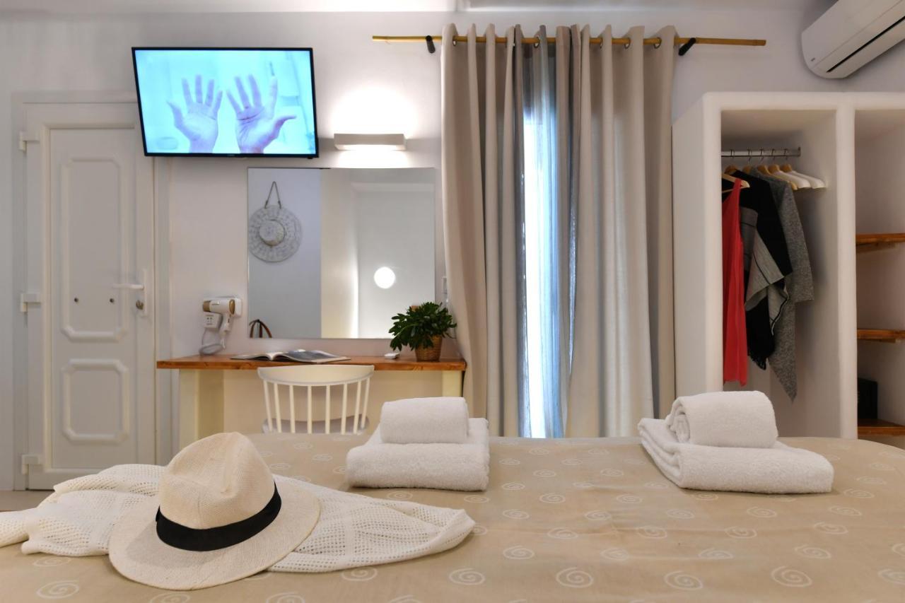 Ammos Luxury Rooms & Home Náousa Buitenkant foto